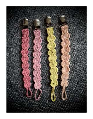 Attache tétine